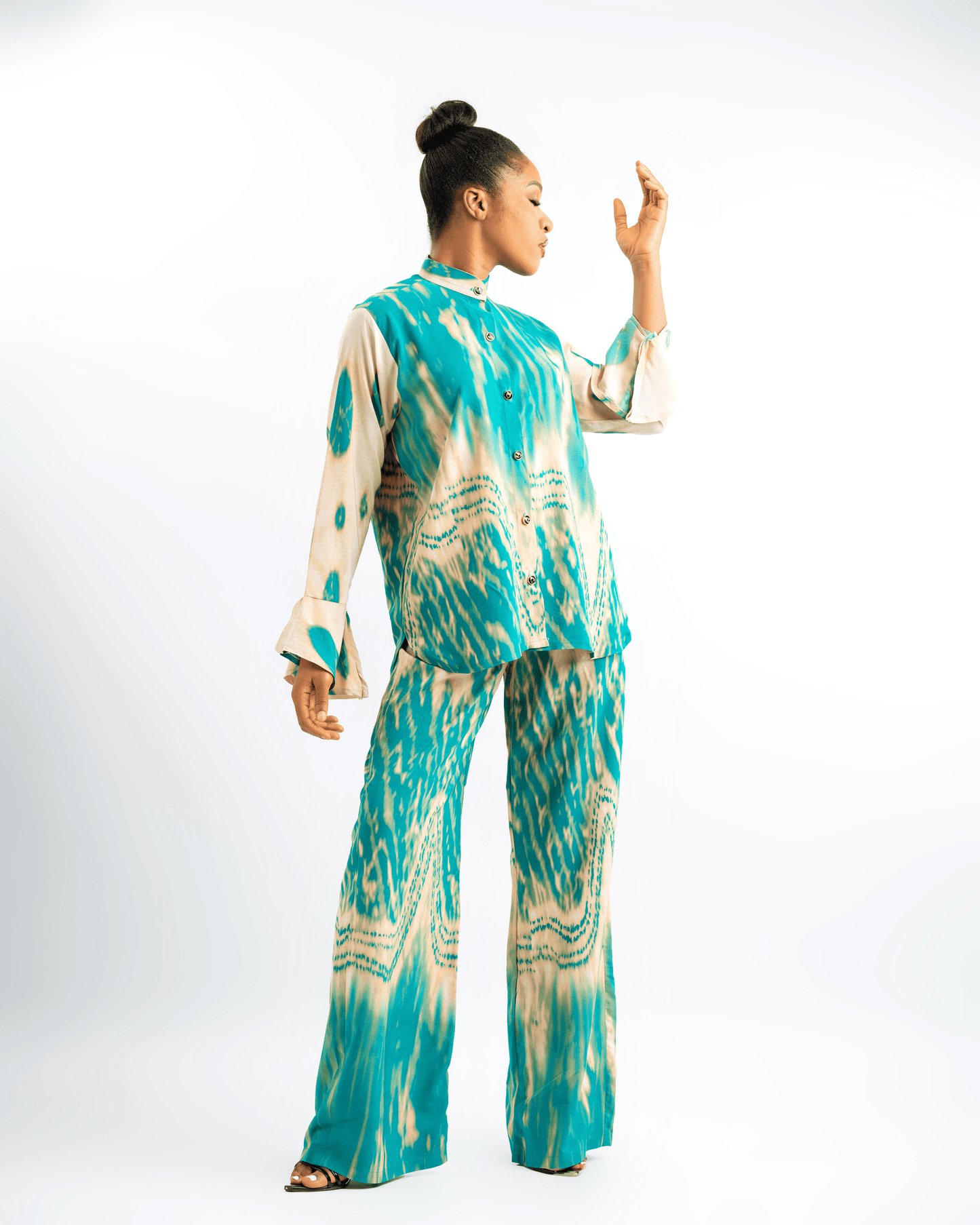 Two-piece set